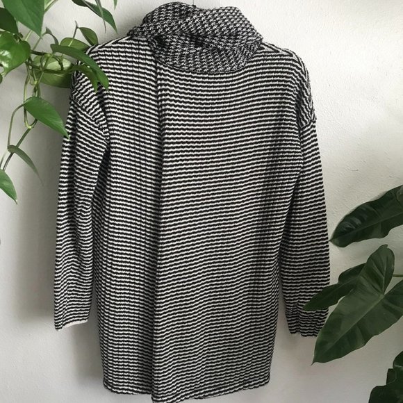 CAbi #3167 Fergie Draped Turtleneck Black White Chuky Knit Sweater - Picture 5 of 9